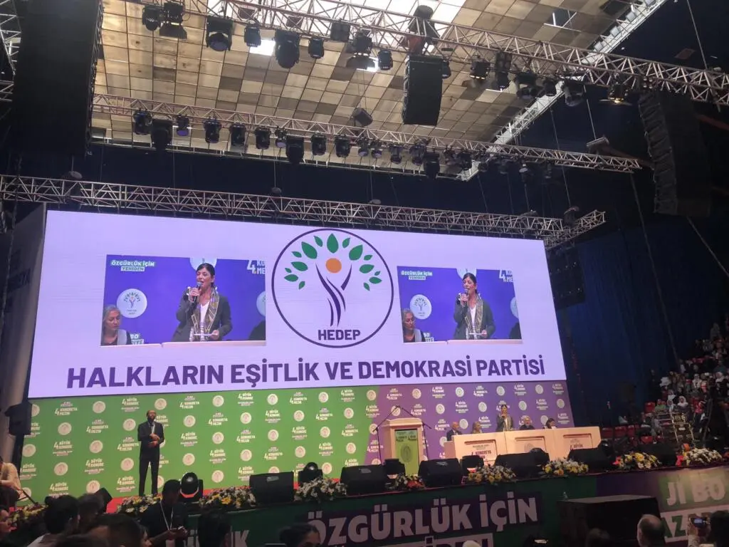 Yeşil Sol Parti kongresi: Eş Genel Başkanlar ve yeni isim belirlendi: HEDEP